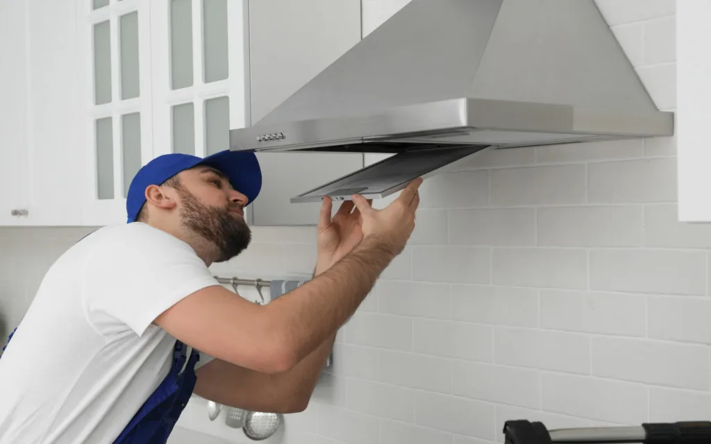 technician carries out Elba cooker repairs
