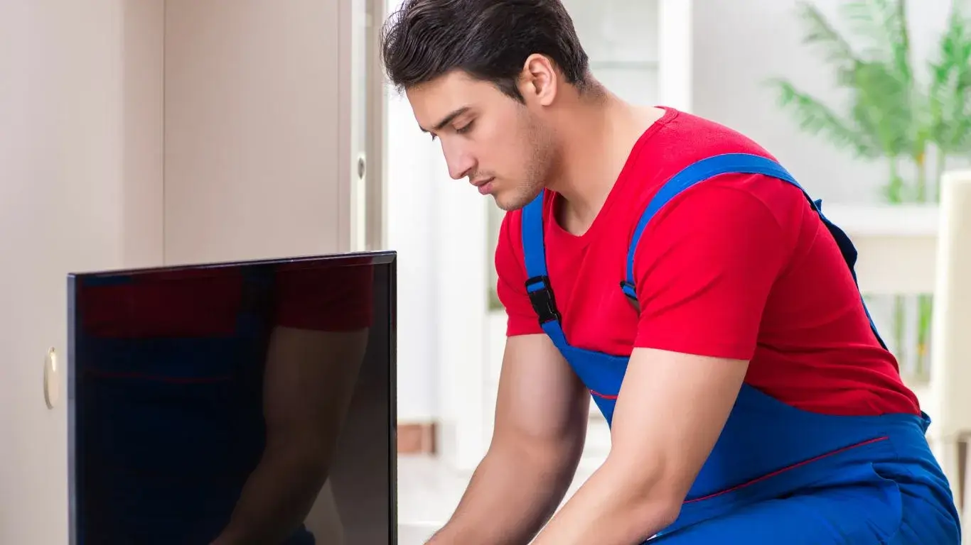 5 Best Vendors For Television Repair In Singapore (2026)